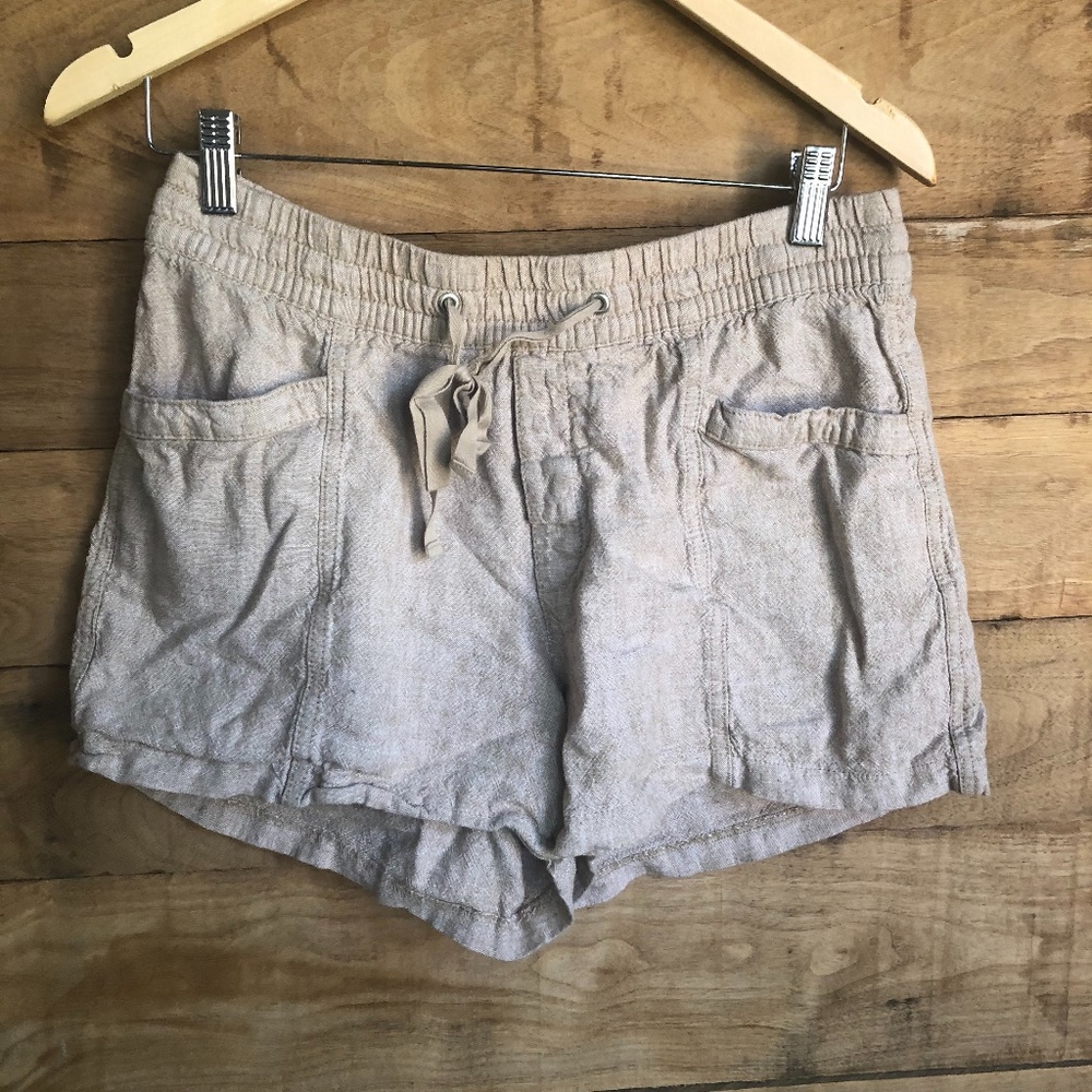 GAP LINEN DRAWSTRING SHORTS TAN SMALL